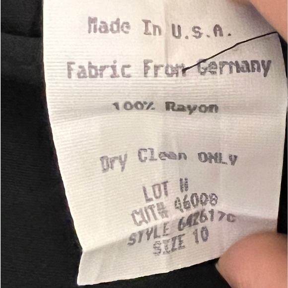 Vintage Gold Button Skirt - Picture 2 of 3